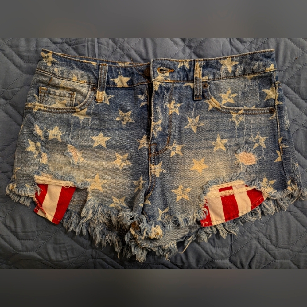 Mossimo Size 6/28 Stars and Stripes Women's Shorts